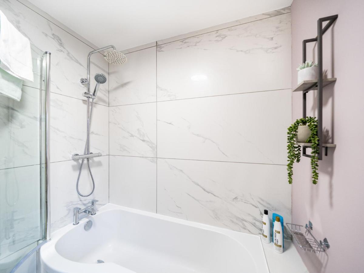 Pass The Keys 58 Lw Ave Stunning 2Br Terrace Top Location Lots Nearby Belfast Exterior foto
